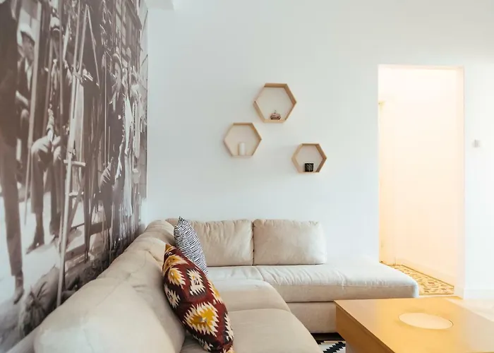 Alba On Calea Victoriei * Bucareste