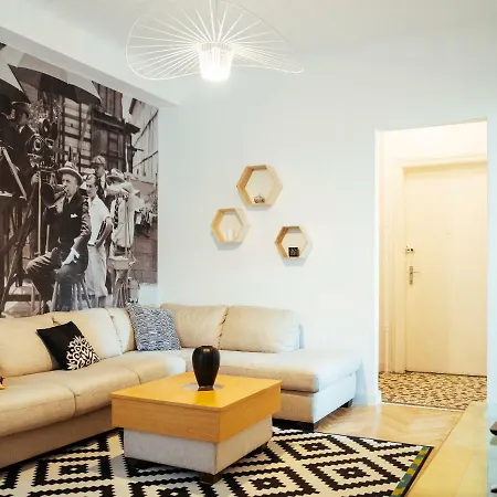 Alba On Calea Victoriei 公寓