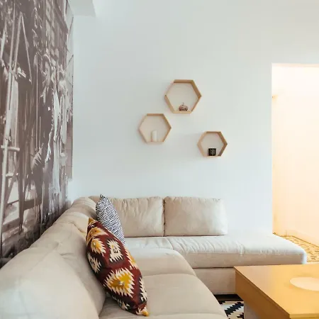 Alba On Calea Victoriei * 布加勒斯特