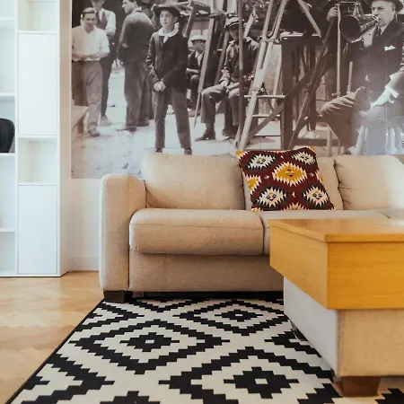 Alba On Calea Victoriei 公寓 布加勒斯特