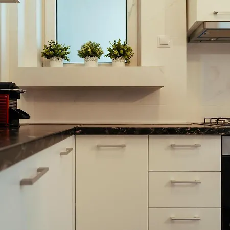 Alba On Calea Victoriei 布加勒斯特