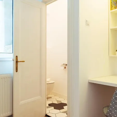 Alba On Calea Victoriei 公寓 *