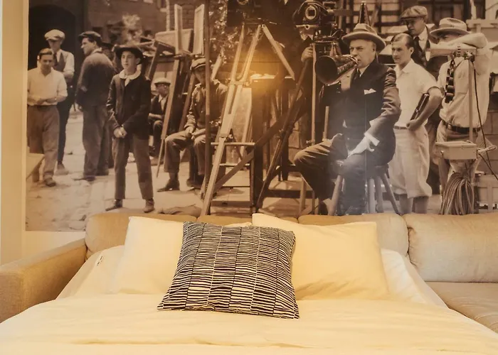 Alba On Calea Victoriei * Bucarest