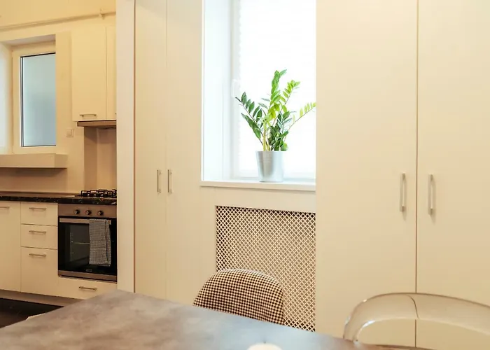 Alba On Calea Victoriei