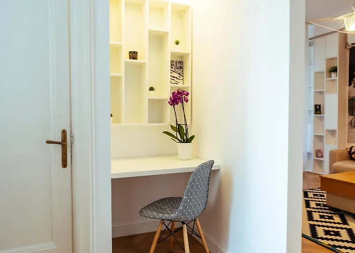 Alba On Calea Victoriei Bukarest