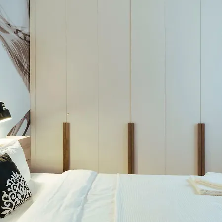 Alba On Calea Victoriei *