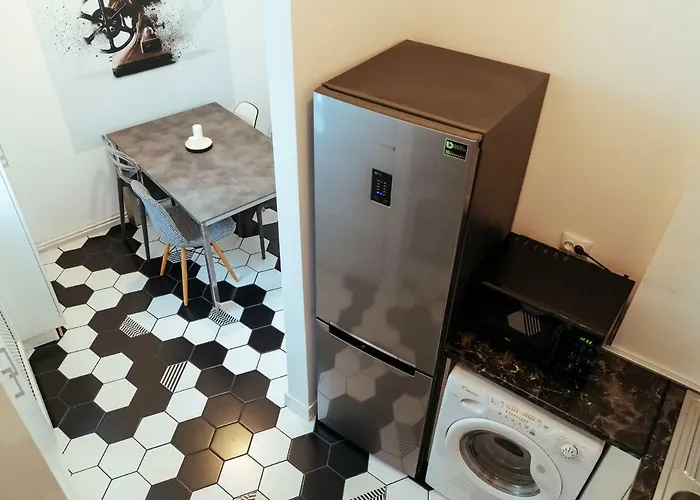 Alba On Calea Victoriei * בוקרשט